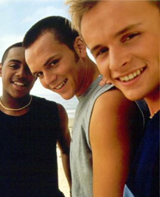 lé 3 mec de s club 7